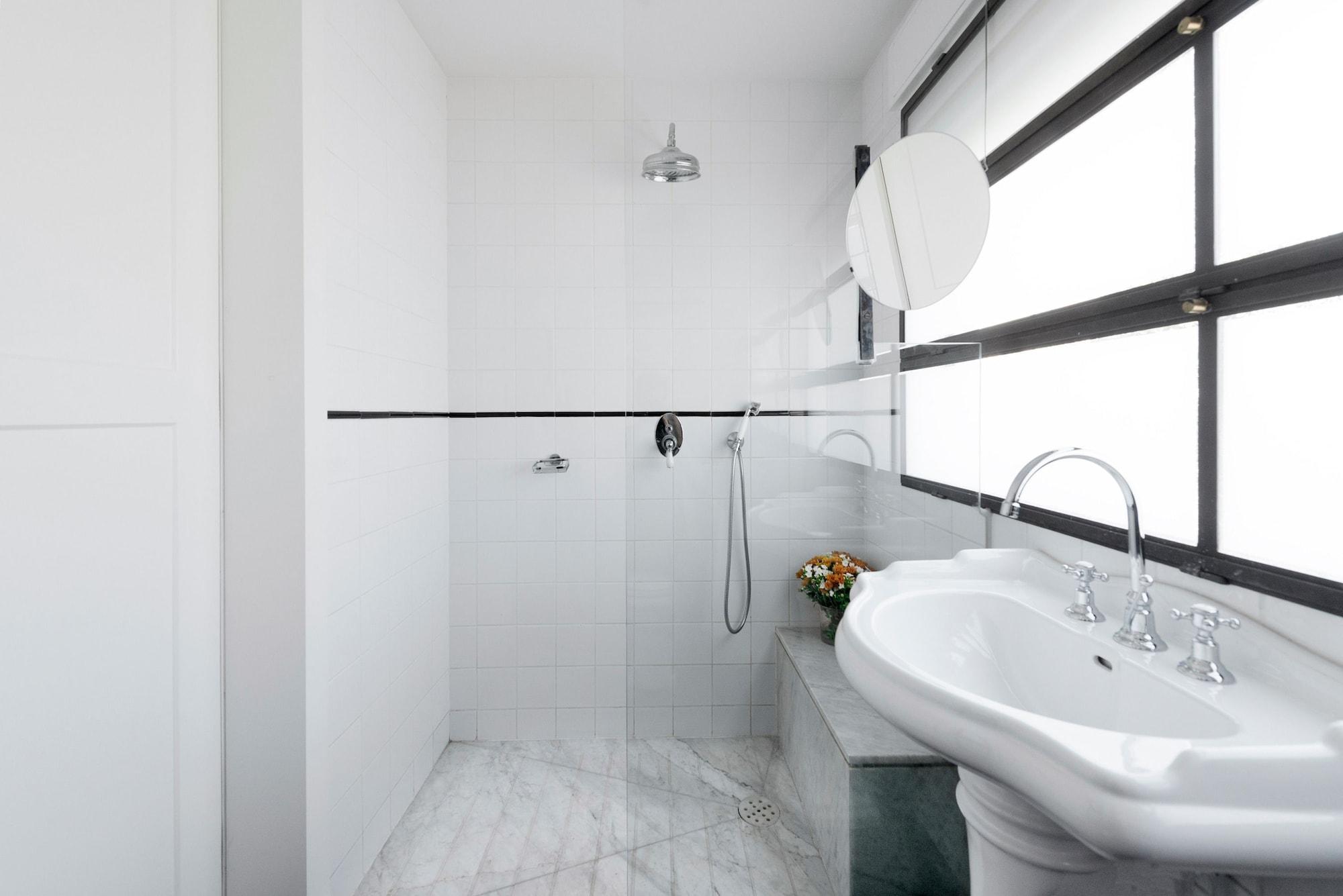 Lily & Bloom Boutique Hotel Tel Aviv Exteriör bild